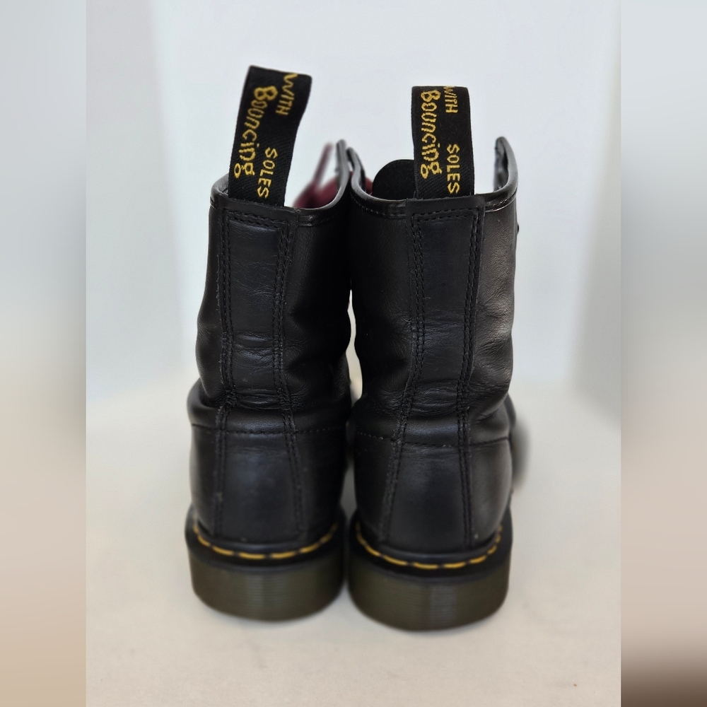 Dr. Martens Black Leather Combat Boots with Chunky Sole and Burgundy Laces - Picture 7 of 16
